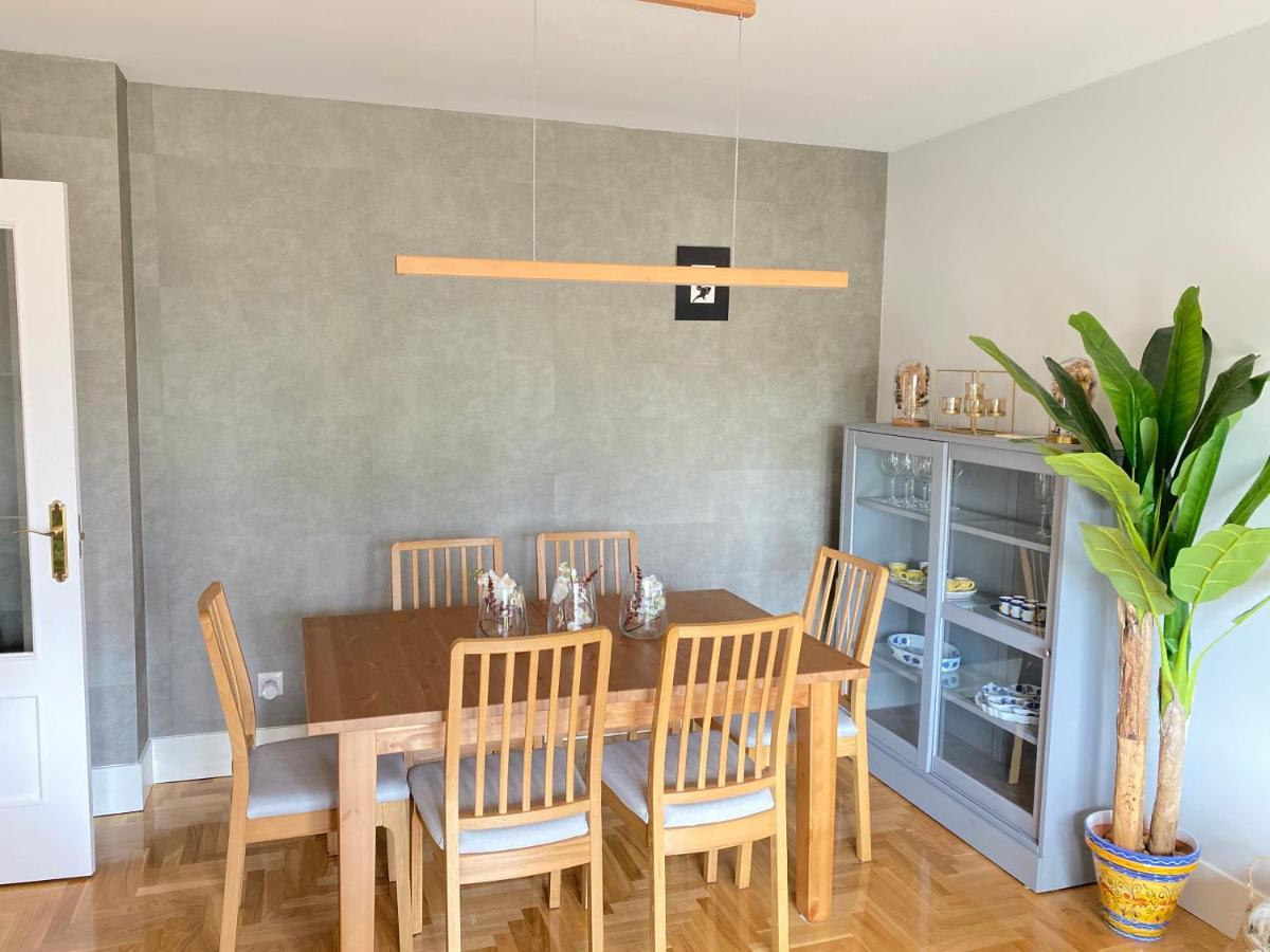 Apartamento Ideal A La Entrada De Salamanca !!! Santa Marta de Tormes Exteriör bild