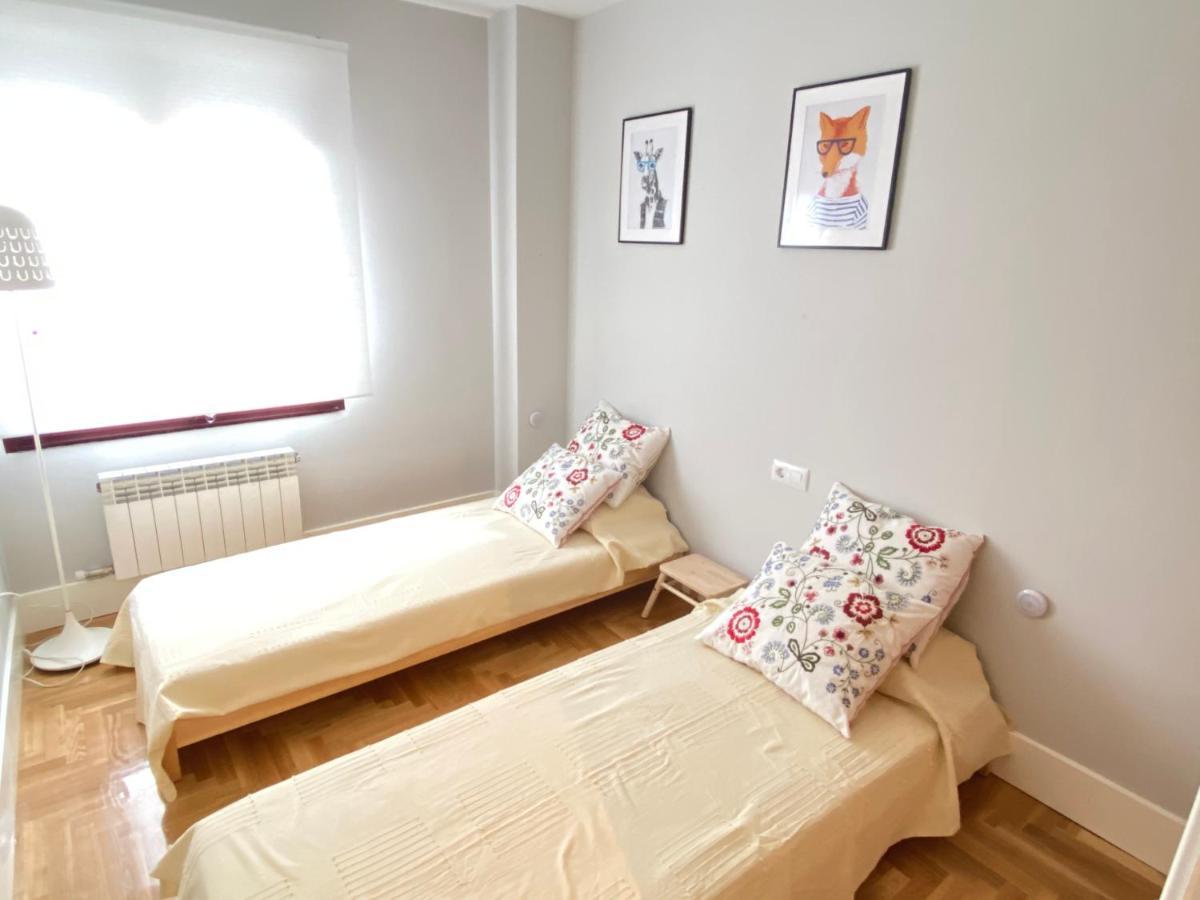 Apartamento Ideal A La Entrada De Salamanca !!! Santa Marta de Tormes Exteriör bild