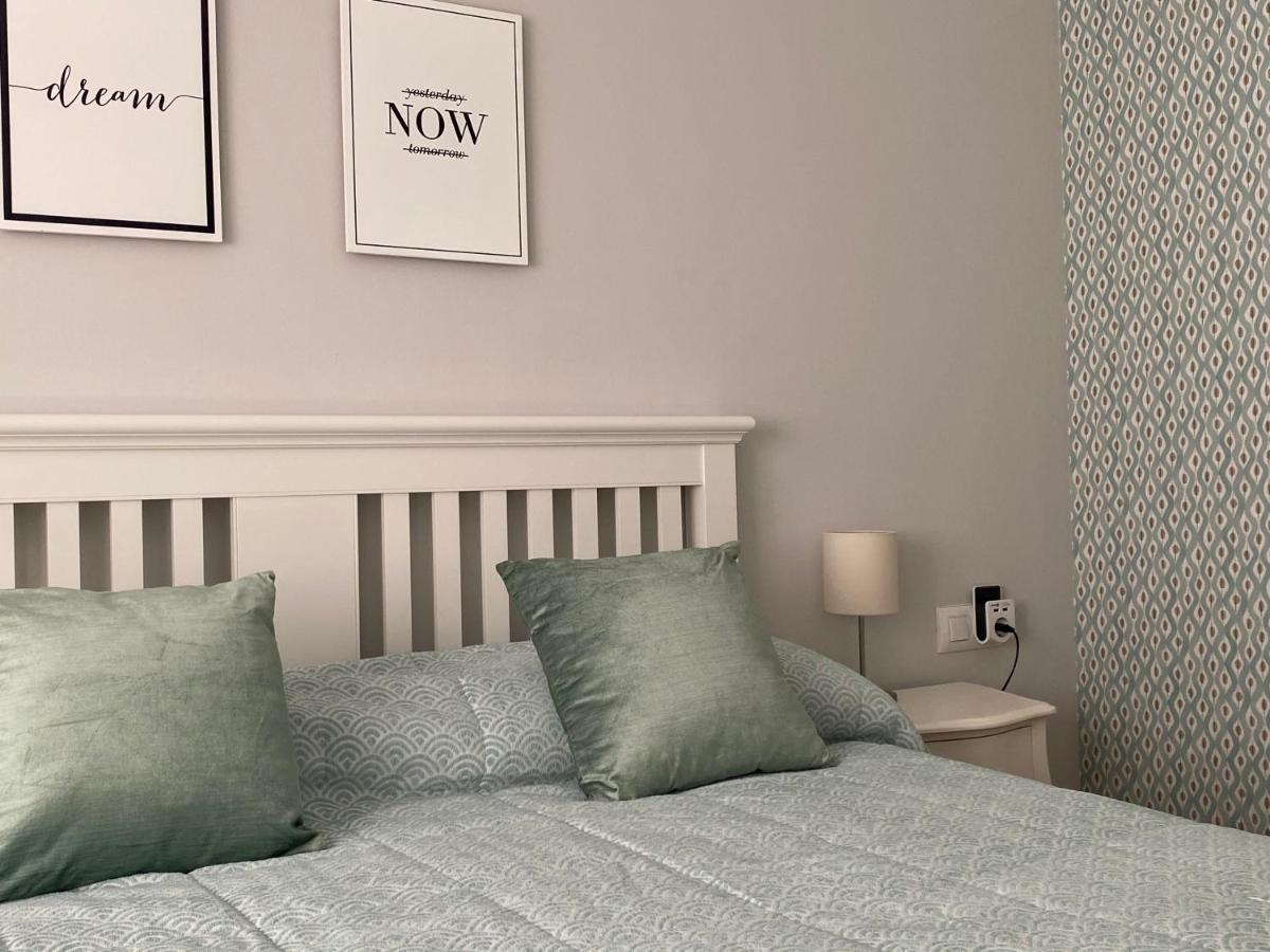 Apartamento Ideal A La Entrada De Salamanca !!! Santa Marta de Tormes Exteriör bild