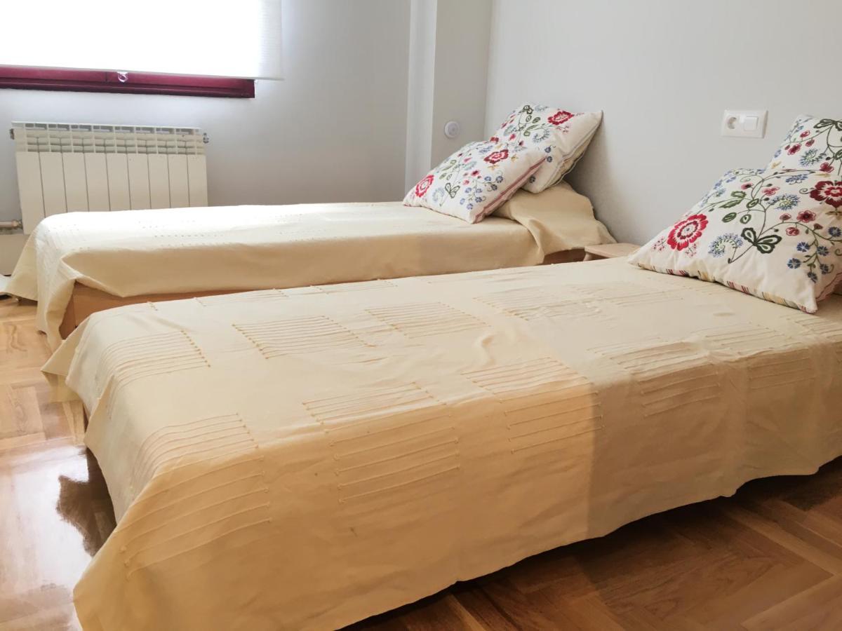 Apartamento Ideal A La Entrada De Salamanca !!! Santa Marta de Tormes Exteriör bild