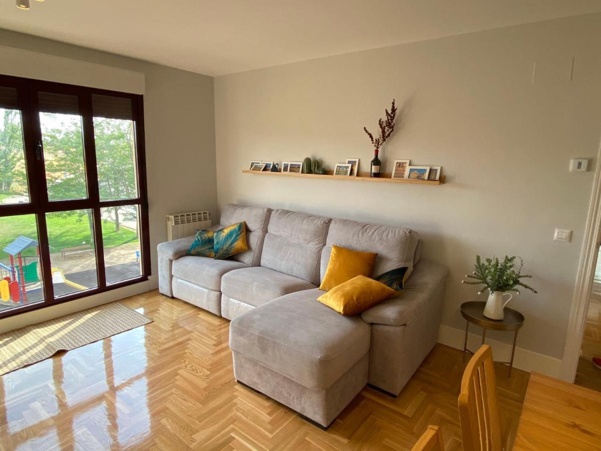 Apartamento Ideal A La Entrada De Salamanca !!! Santa Marta de Tormes Exteriör bild